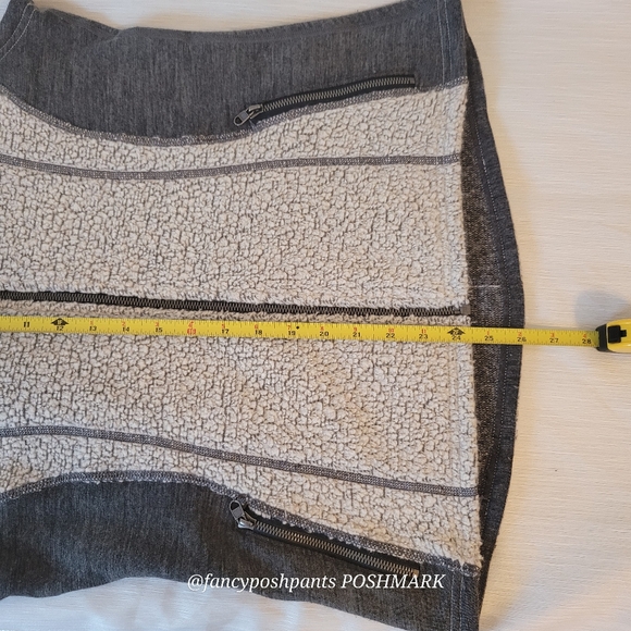 KÜHL wool blend zip performance vest quality 4season flattering w/zip & pockets! - Picture 14 of 17